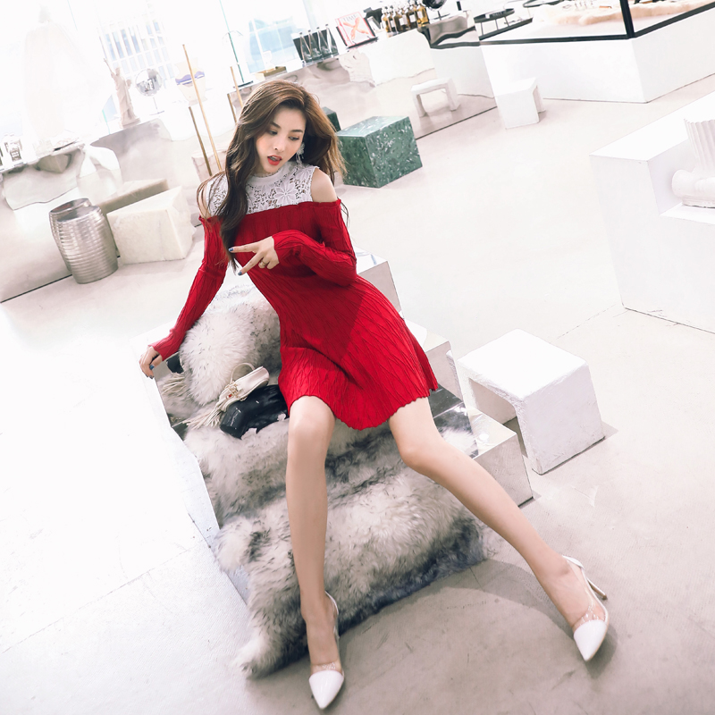 露肩針織連衣裙女秋2018新款韓版修身時尚中長款氣質長袖拼接裙子