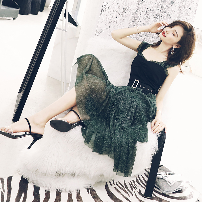 名媛小心機網紅港味超仙慵懶風壓褶高腰吊帶裙連衣裙女夏2018新款