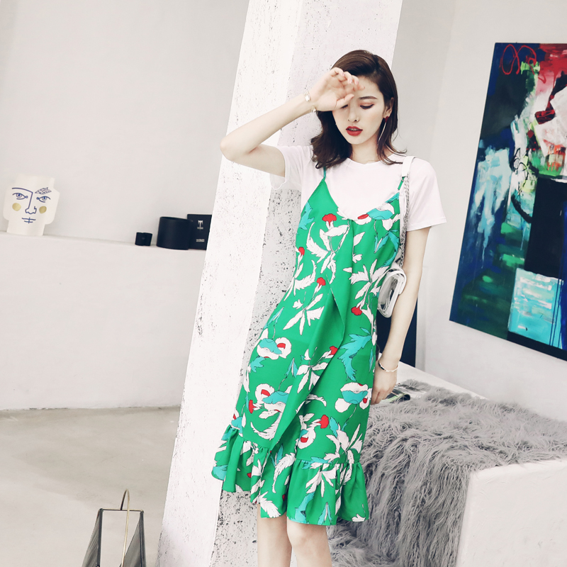 小心機時尚套裝中長款荷葉邊印花碎花連衣裙吊帶裙白色t恤兩件套